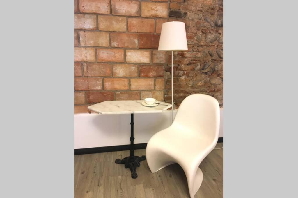 Punto Luce Home In Center Of Verona Exteriör bild